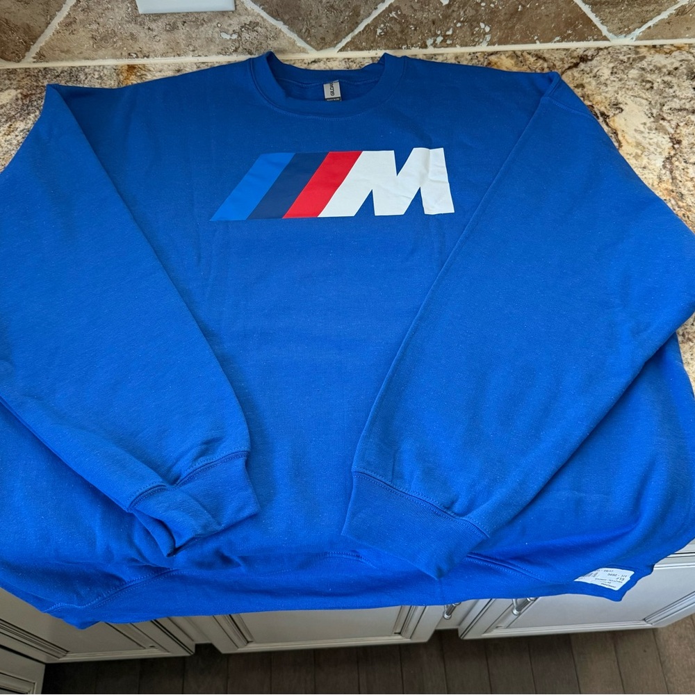 BMW💥M3 💥NWT Sweatshirt